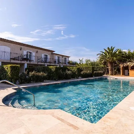 Le Quatre Saisons Chambre Double Deluxe 300 E Par Chambre Saint-Tropez